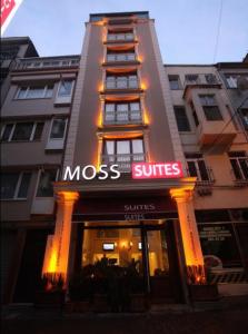Moss Suites